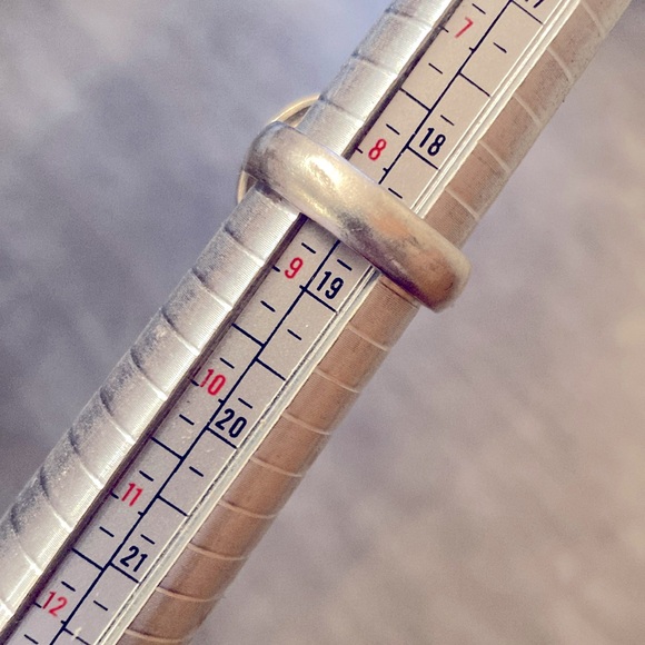 Ring, Size 8.5 - Picture 5 of 8